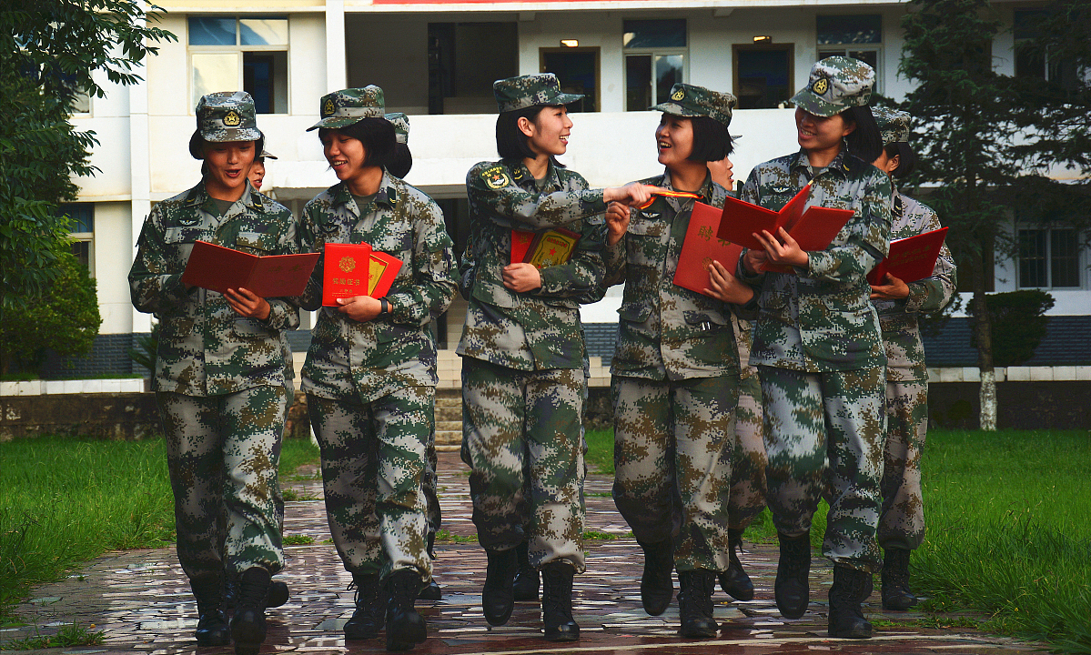 2022年女兵征兵报名正式开启，当兵条件和流程最好提前了解