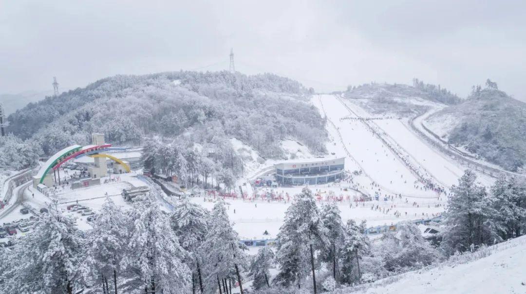 雪世界滑雪场（四川的滑雪场汇总）