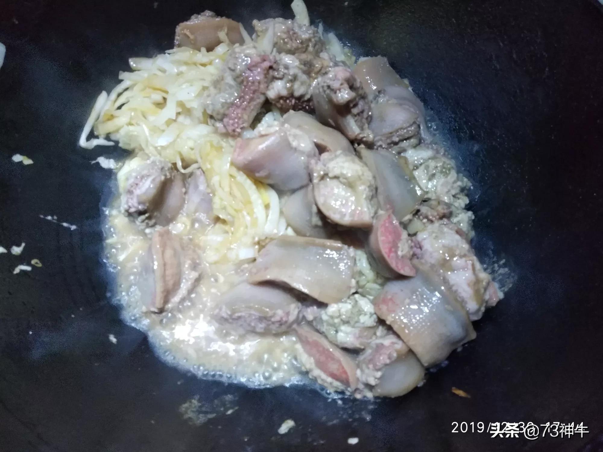 有人说好吃有人说不好吃，有什么别人说好吃但你无法接受的食物？