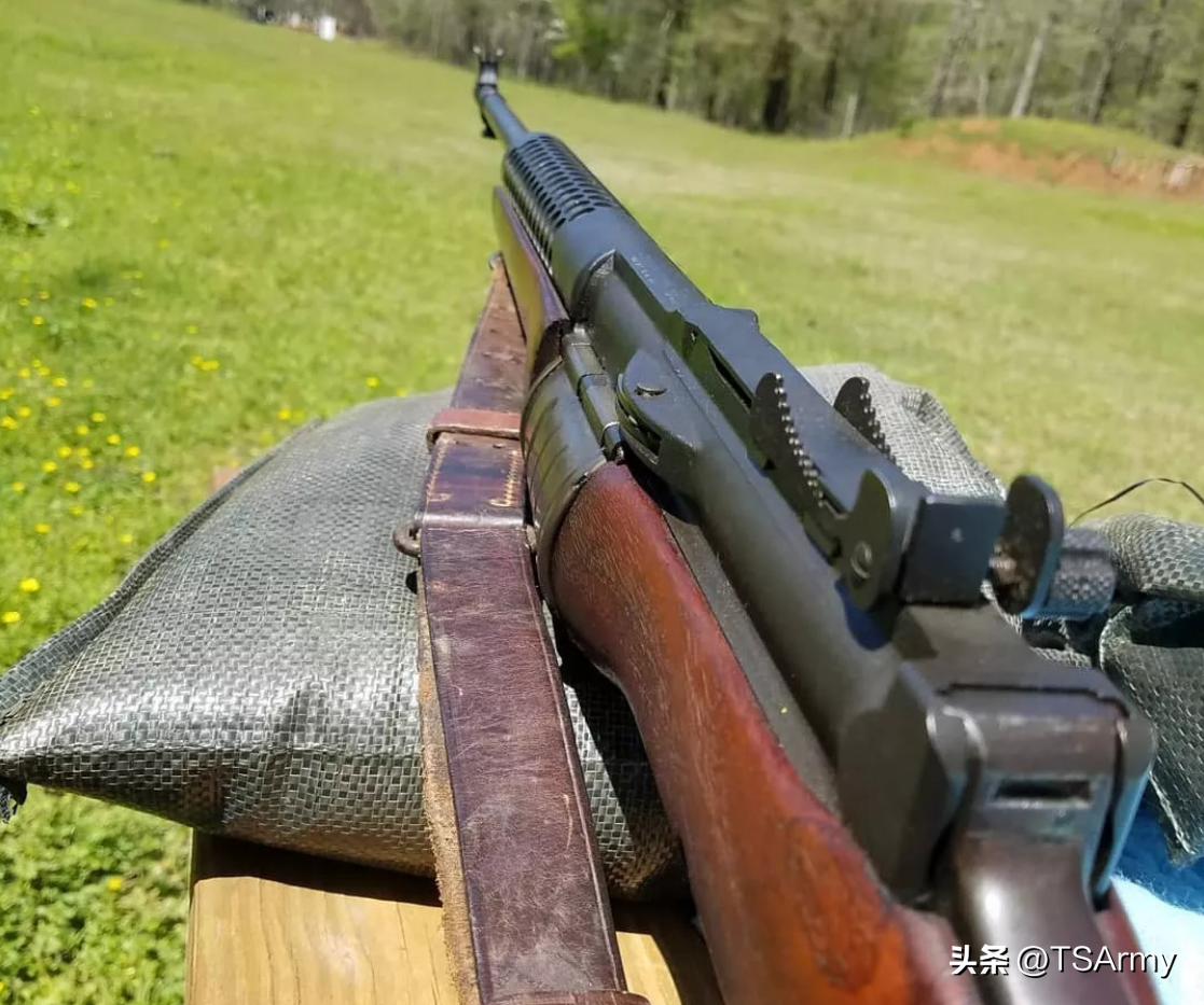 m1941(“顺溜专用枪”约翰逊M1941，在剧中出现就是一大的错误)