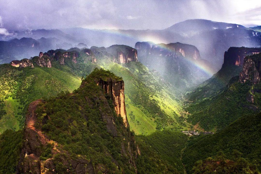 探索之黎明(寻访生命之花——丽江老君山黎明景区探索之旅)