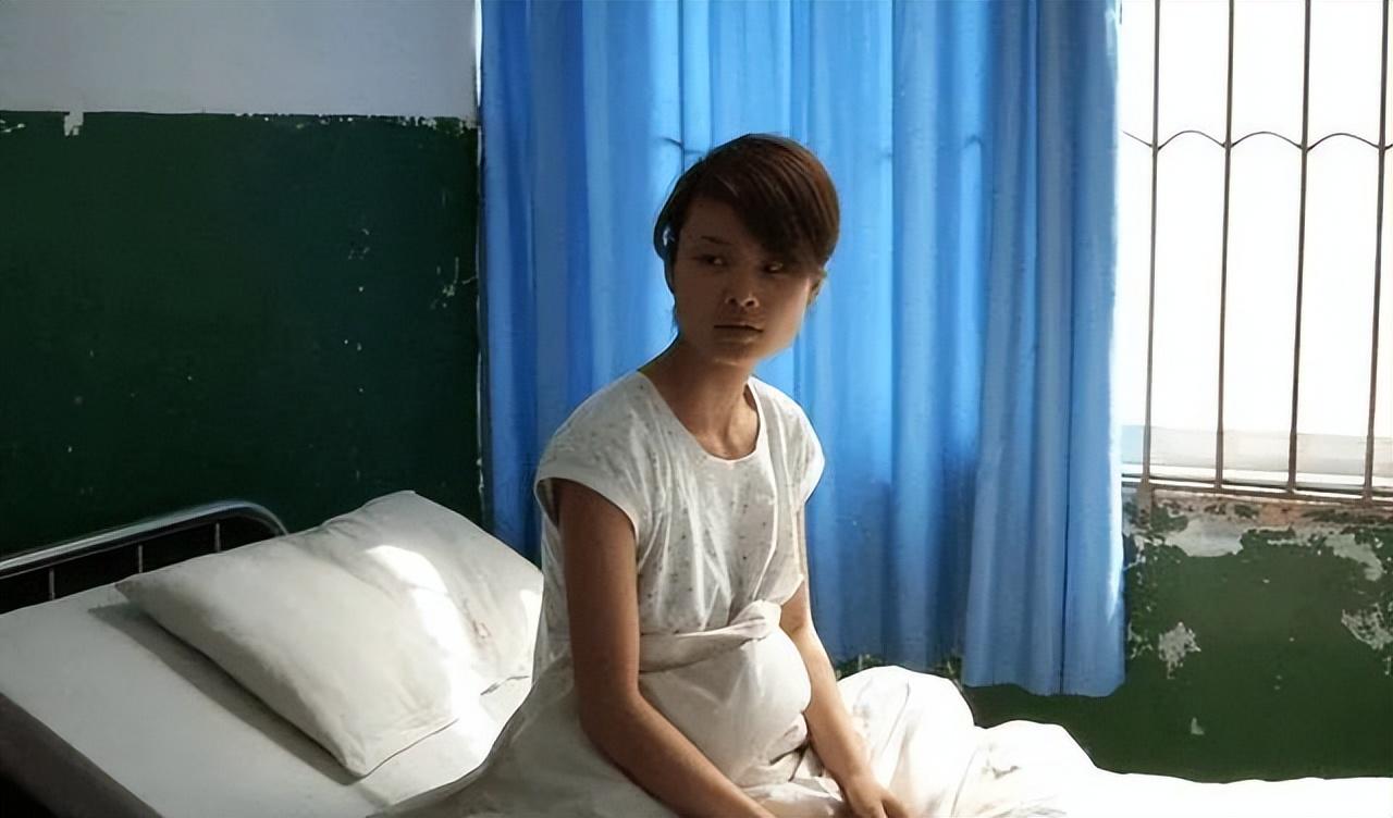 邓玉娇案(2009年，宾馆女服务员邓玉娇因不堪骚扰刺死镇主任)