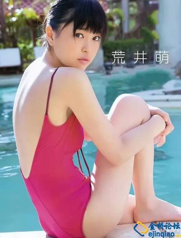 神田美穗(那些年，假面骑士剧场版里耀眼的美女)