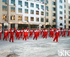 长春中学生校服(长春15所中学校服大PK 看谁是你心中的长春最美中学校服！)