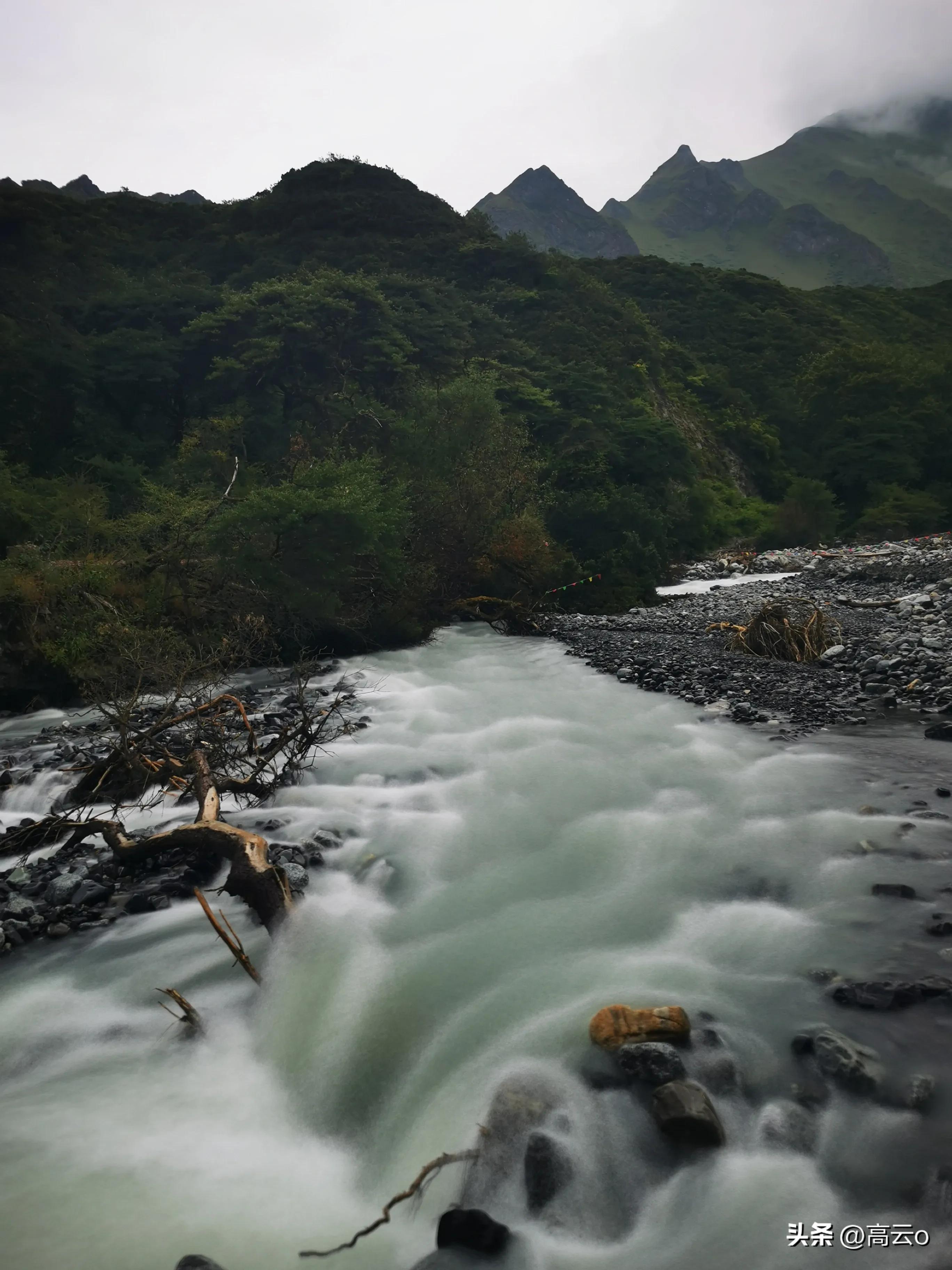 巴王海(巴王海（贡嘎山秘境）)