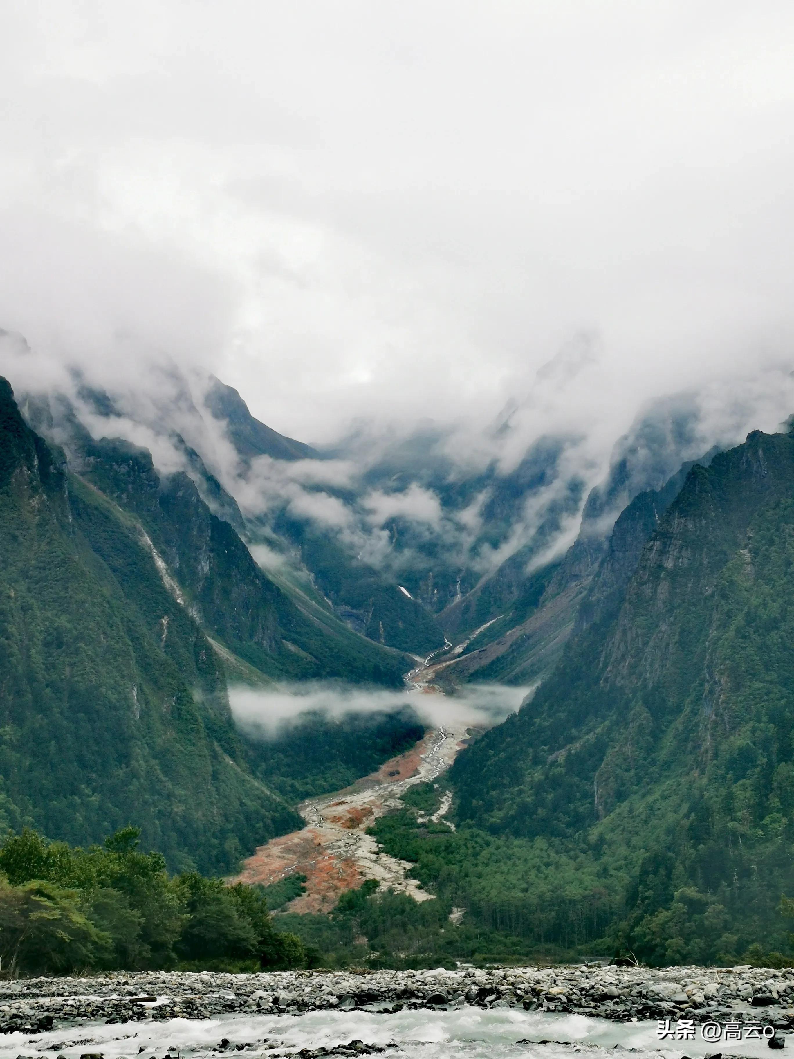 巴王海(巴王海（贡嘎山秘境）)