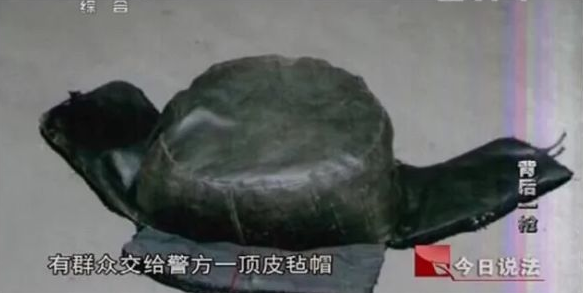 梁开武(悍匪梁开武：2002年枪杀武警，身背两条人命，潜逃11年后落网)