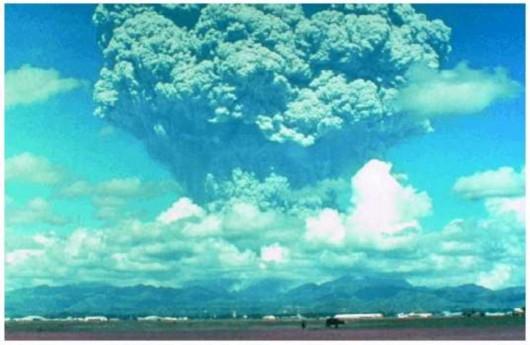 欧洲火山(盘点全球十大超级火山：维苏威火山欧洲最危险)