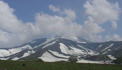 欧洲火山(盘点全球十大超级火山：维苏威火山欧洲最危险)