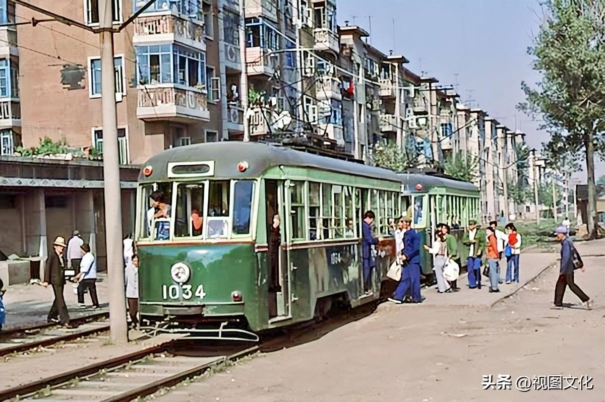 80年代沈阳老照片图库(辽宁老照片：1980年代的沈阳、鞍山旧影，40年来变化太大)