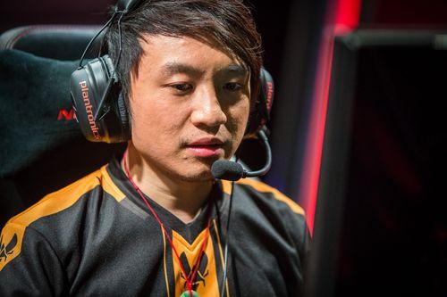 kasing(辅助新人王KaSing：控制视野就是一切)