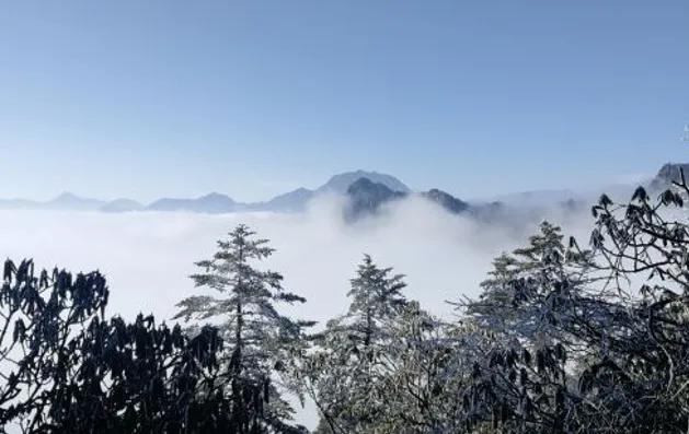 成都周边自驾一日游(成都周边一日自驾游，有哪些好的路线及景点推荐？)